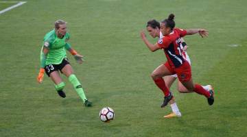 切尔西新帅备战热刺，凯塞多和杰克逊提前归队，帕尔默是新赛季核心｜火狐体育首页（配图示意）